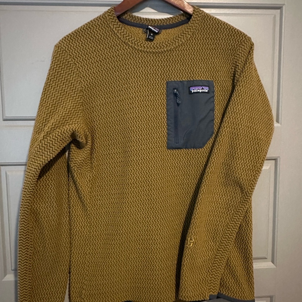 Patagonia Women’s R1 Air Fleece Midlayer